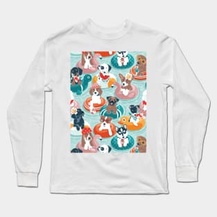 Summer pool pawty // aqua background dog breeds in vacations playing on swimming pool floats Long Sleeve T-Shirt